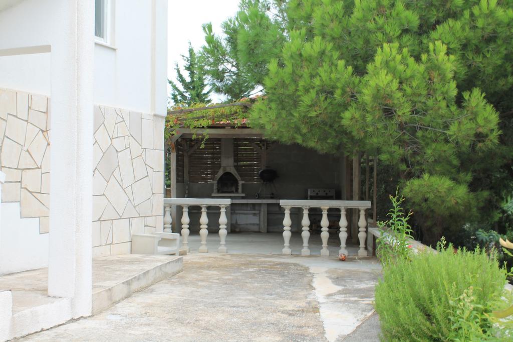 Villa Ivona Rogoznica  Ngoại thất bức ảnh